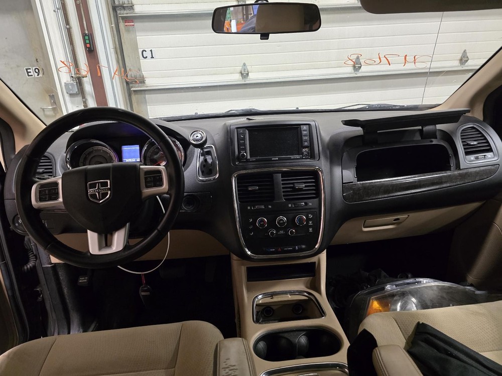 Used A/C Selector Switch fits: 2016 Dodge Caravan AC front dash mounted manual c