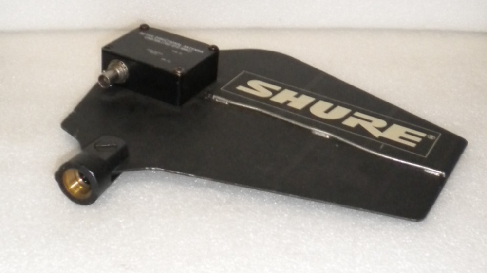 SHURE ACTIVE DIRECTIONAL ANTENNA UA870A