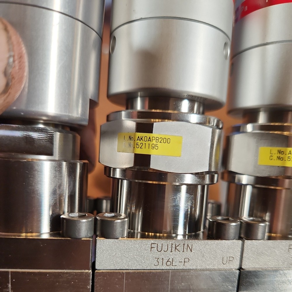 Applied Materials Fujikin Ckd Manifold Pneumatic With Cable