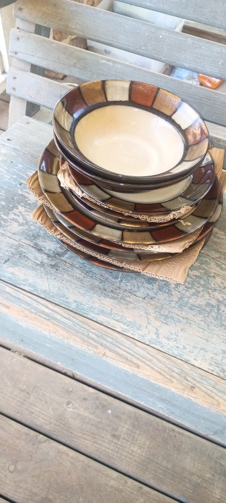 Ceramic Plates and Bowls Set Geometric Pattern Multicolor Glossy Finish