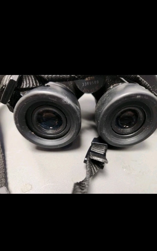 Nikon Aculon A211 8x42 Binoculars
