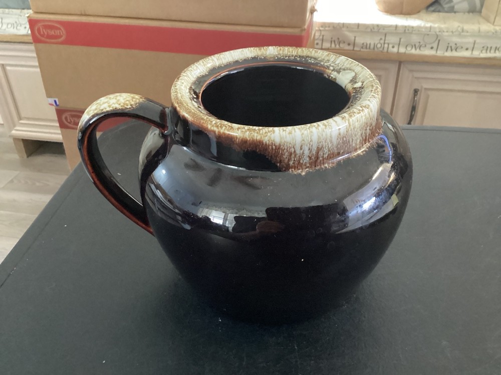 Pfaltzgraff Bean Pot Brown Drip Design (No Lid)