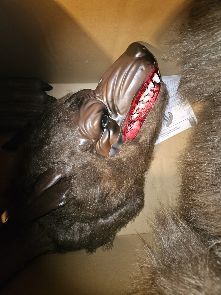 6ft Crouching Werewolf