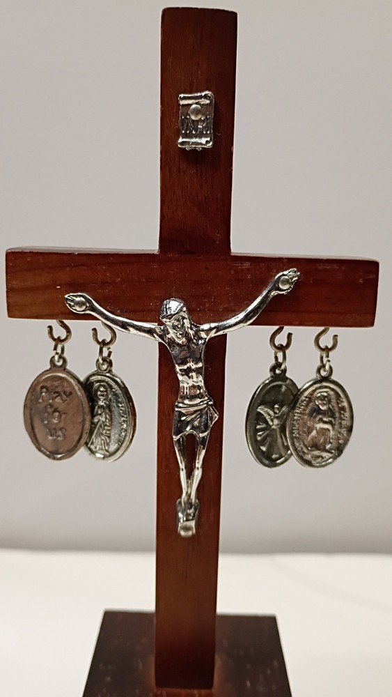 Intentions Crucifix Box With 11 Medals