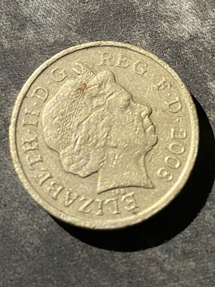 Great British Old Pound Coins (5)
