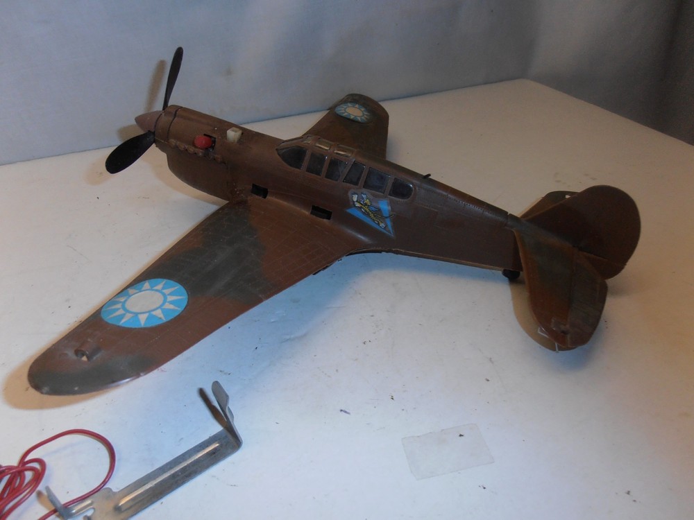 Testor 049 - P-40