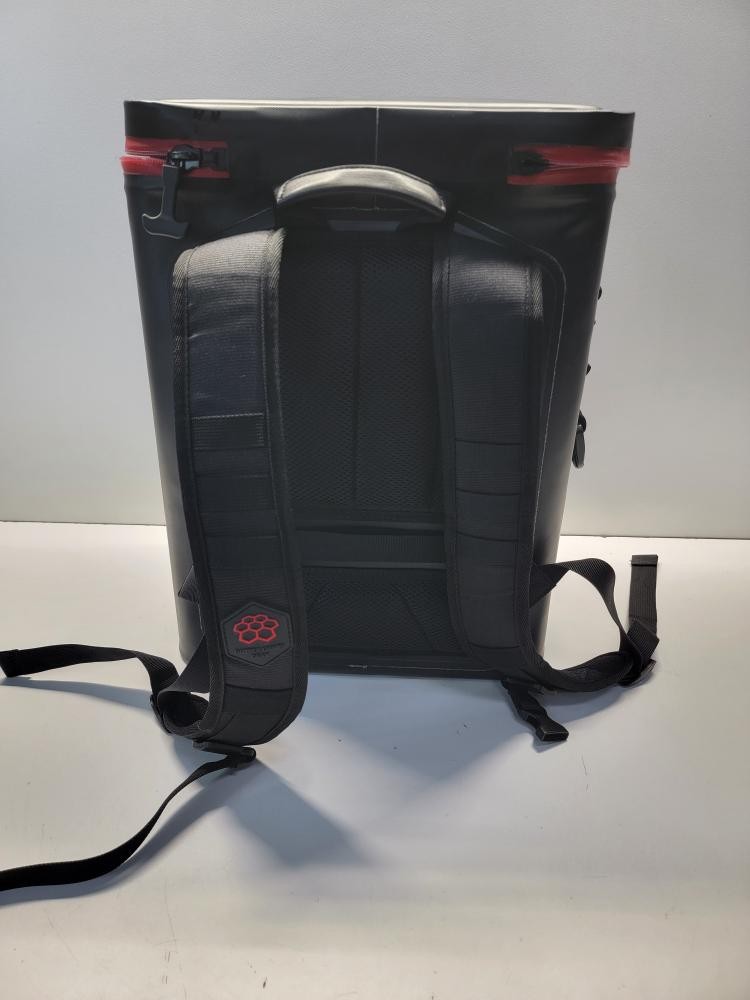 OUTER LIMITS BACKPACK COOLER (P14024421)