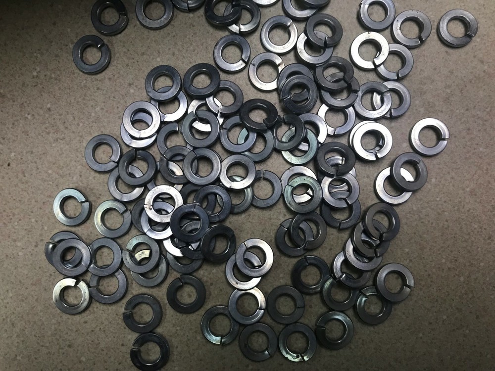 1/4" BOLT SIZE SPLIT LOCK WASHER ZINC PLATED - 100PC