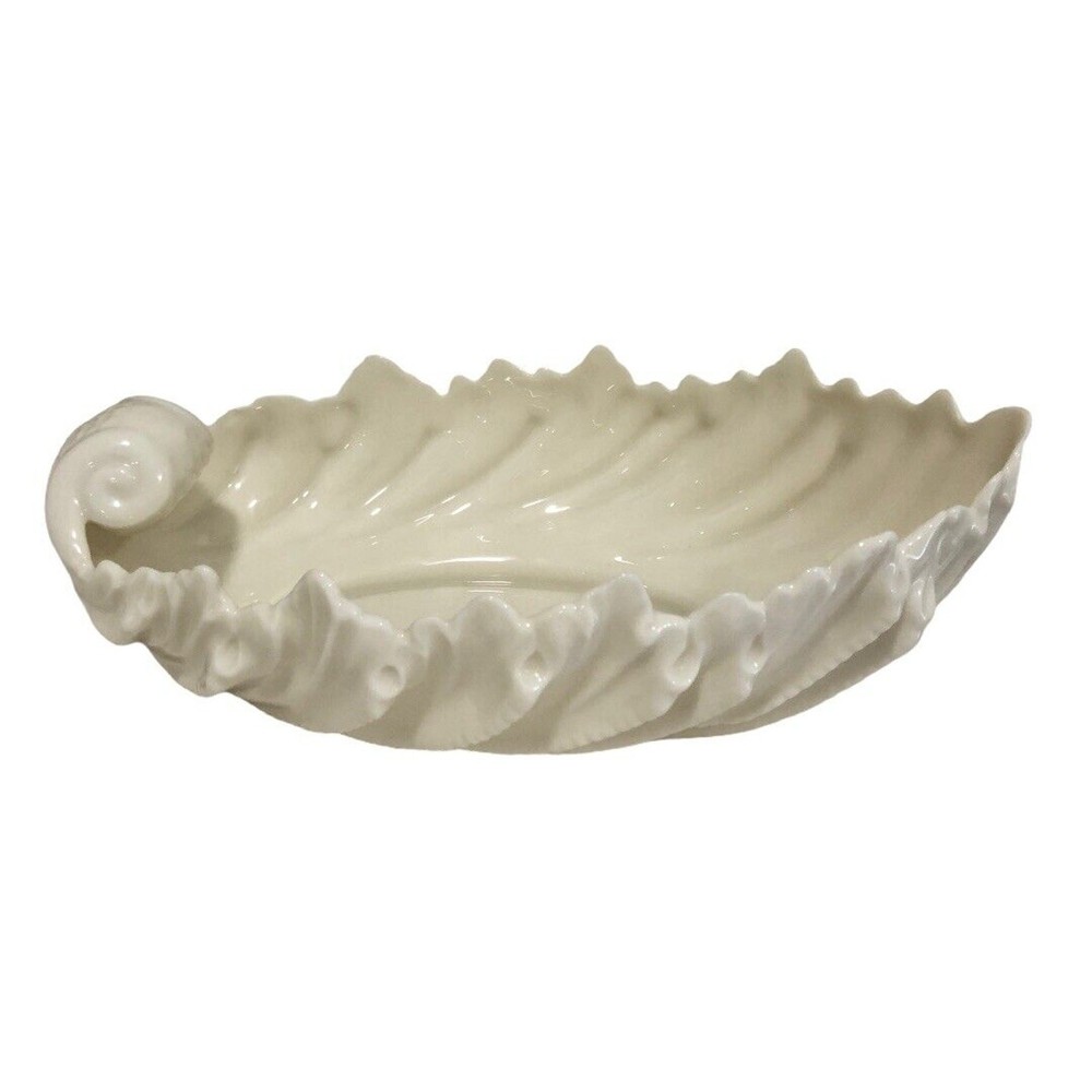 Vintage Lenox Acanthus Leaf Shell Bowl