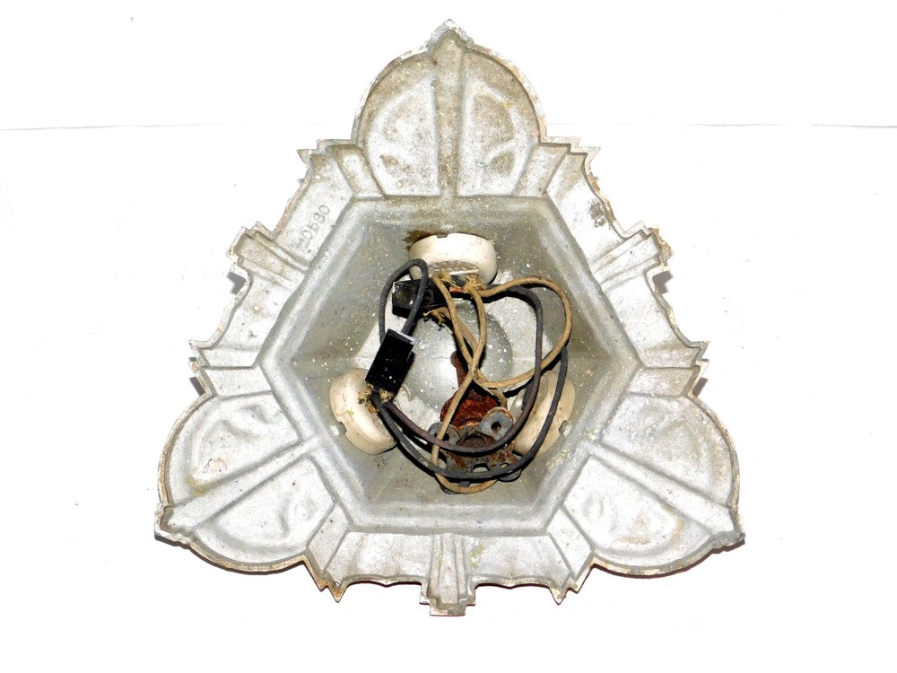 Vintage Art Deco 3-Bulb Ceiling Light