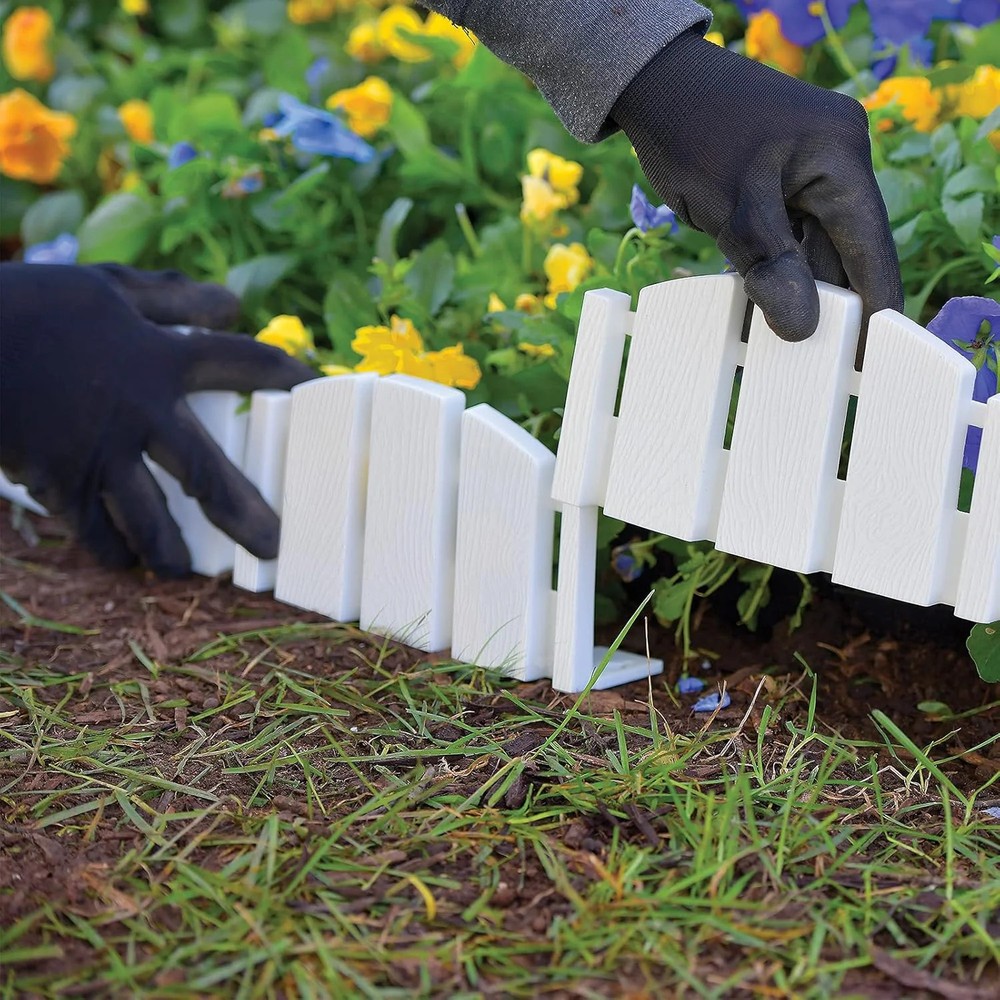 EasyFlex No-Dig Landscape Edging with Anchoring Spikes, 4.5 in. Tall Decorative