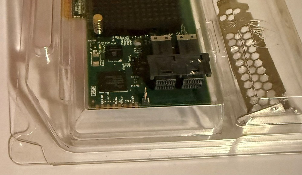 LSI SAS9300-8I Controller Card