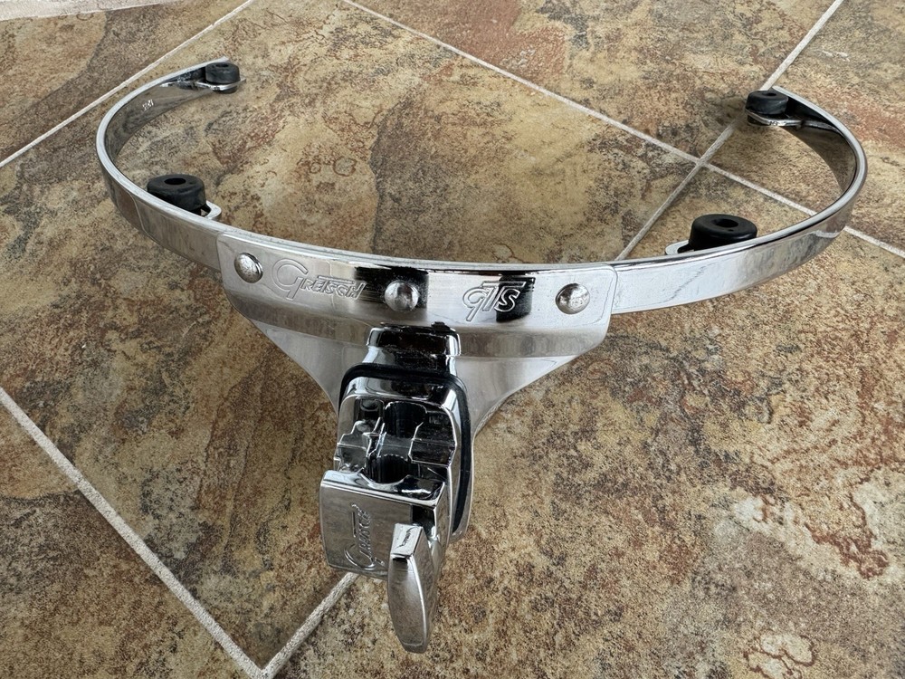 Gretsch Renown Maple Cherry Burst Drum Set