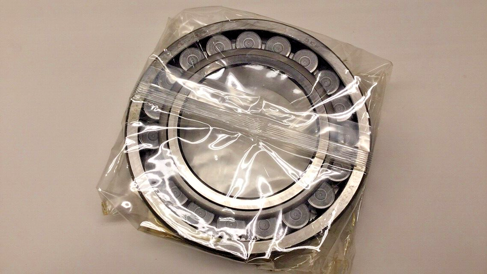 SKF 22220-EK Spherical Roller Bearing