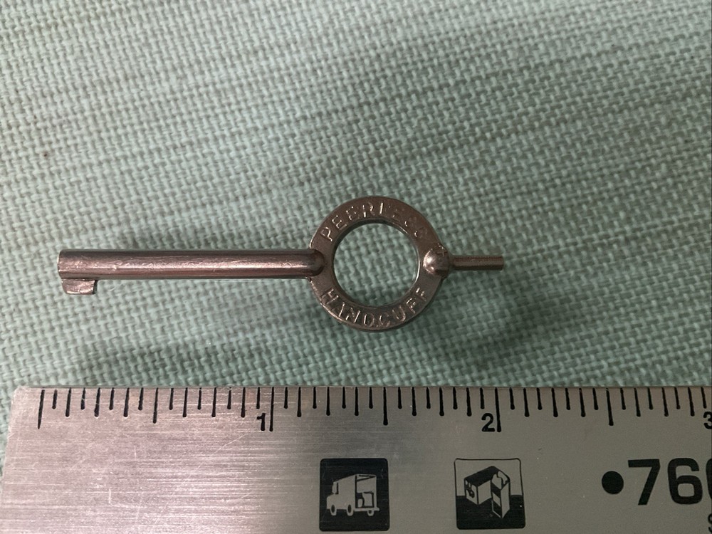 Peerless Handcuff Key