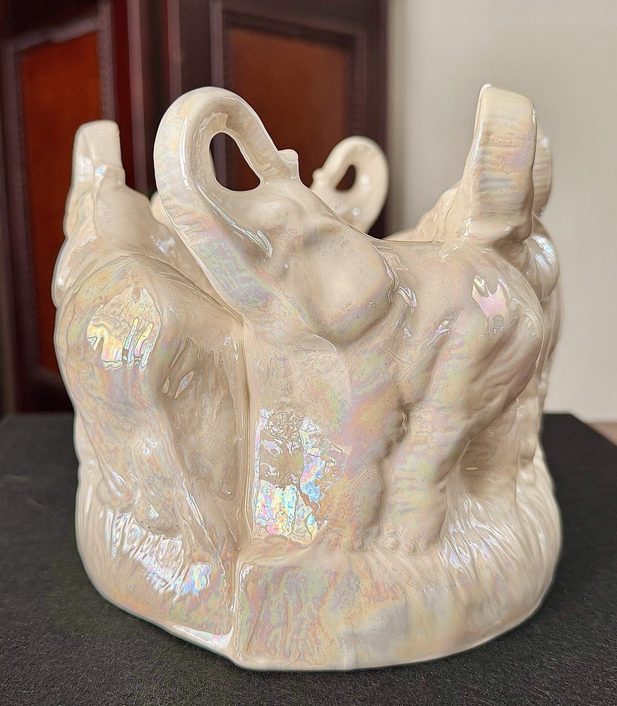 VINTAGE IRIDESCENT CERAMIC PLANTER / CANDLE HOLDER ELEPHANTS PARADING