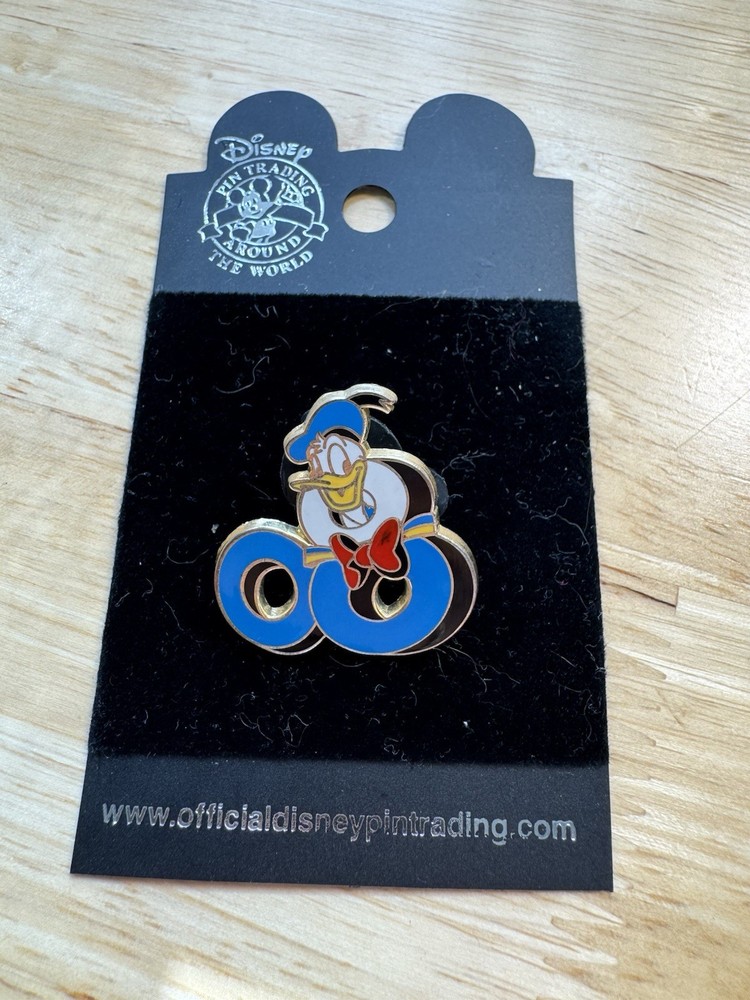 Disney Pin 08 Donald Duck