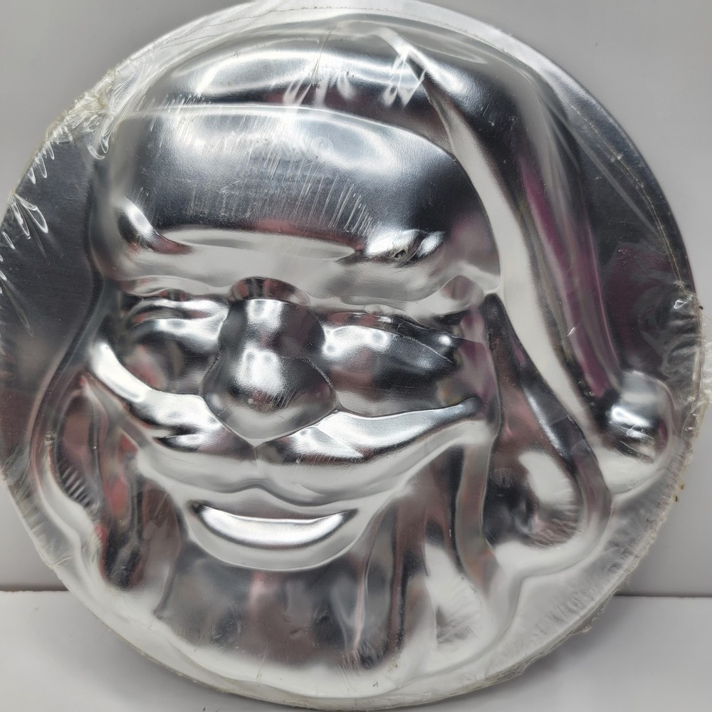 Wilton Vintage 1976 Multi-Pan Insert Only Santa Head Design Cake Insert