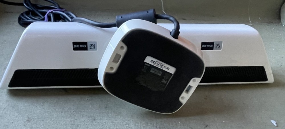 Microsoft Xbox 360 Kinect Sensor - White - Tested Working