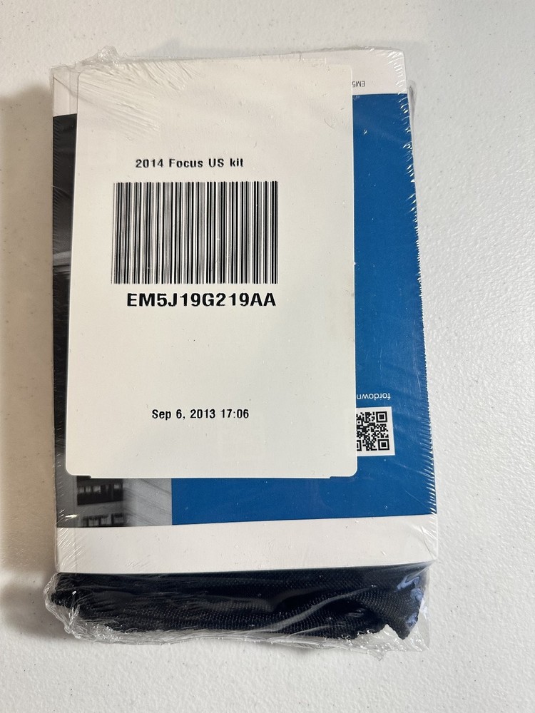 2014 Ford Focus Owner's Manual Set OEM