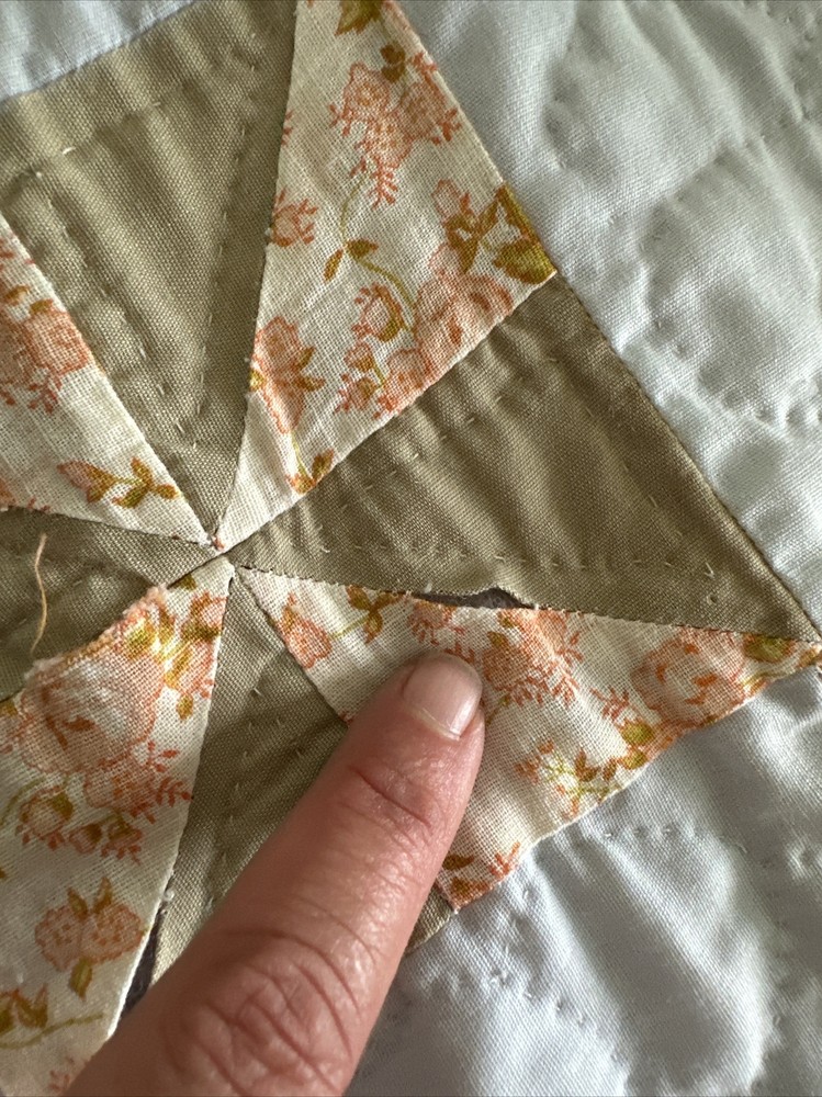 Spiral Pinwheels Pattern Patchwork Quilt Calico Patterns Hand Quilted 81x96”