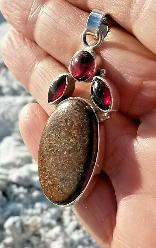 BRONZITE AND GARNET .925 STERLING SILVER PENDANT