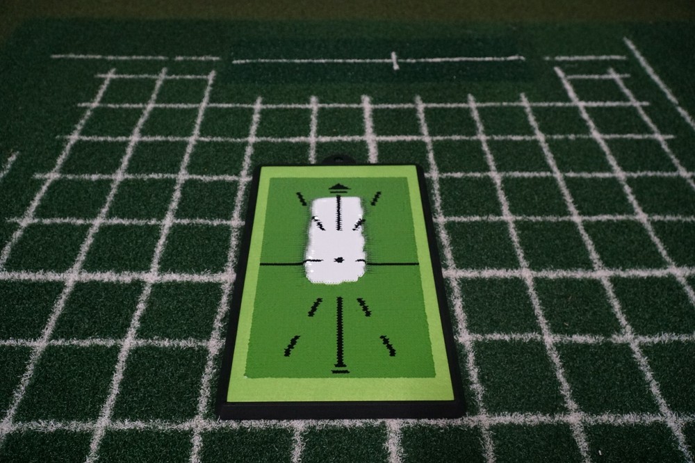 Golf Swing Path Mat – Instant Feedback Trainer for Impact & Alignment