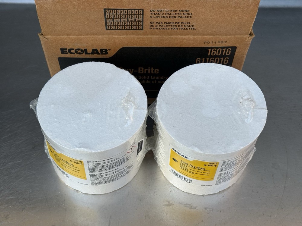EcoLab 6116016 Solid Oxy-Brite Concentrated Solid Laundry Destainer 2-3lb