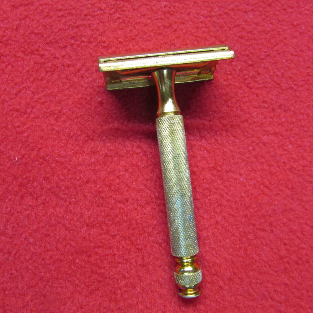 Gillette Gold Tech Safety Razor W / Box