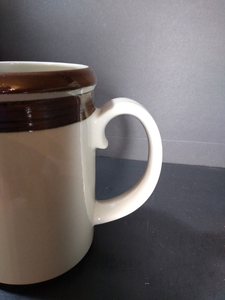 Arabia Karelia 32 ounce Brown Pitcher