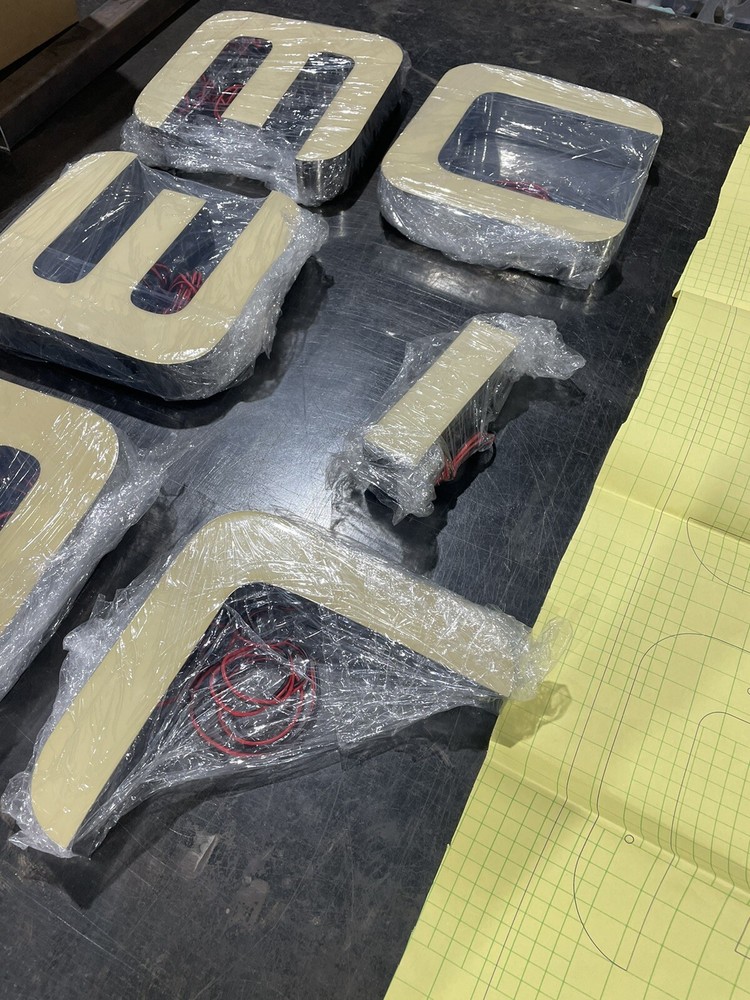 Gaming E-Blue LED display