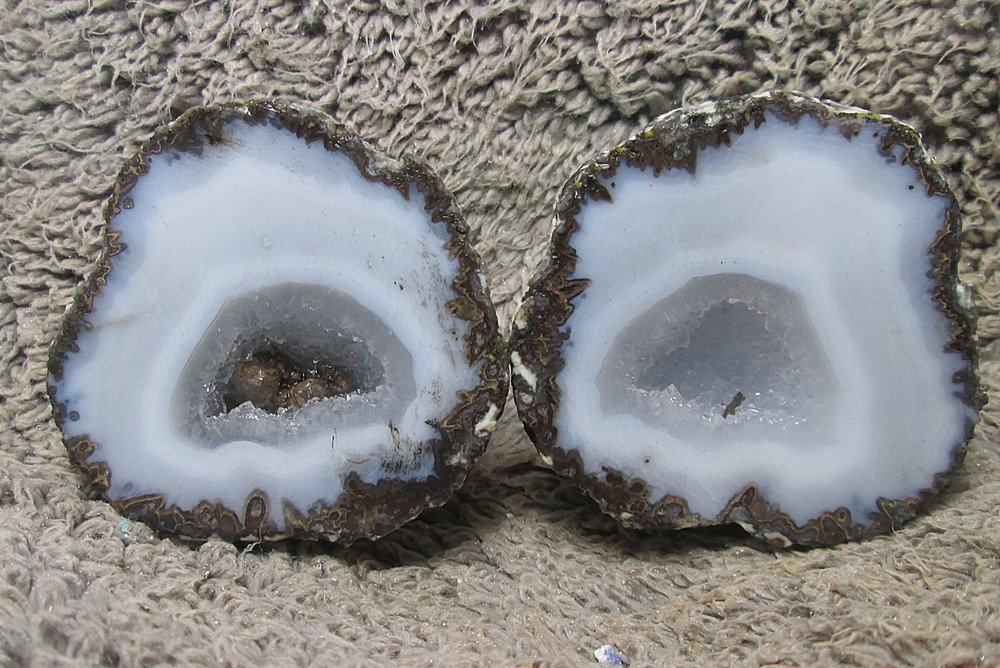2" ~ 95% HOLLOW COCONUT GEODES ROUGH ~ $10 EACH