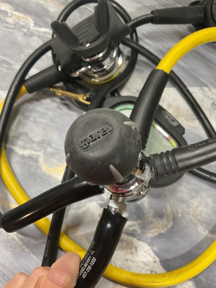 Aeris500AI Complete SCUBA Regulator + Computer Setup Voltrex Mares /Nikos Mares