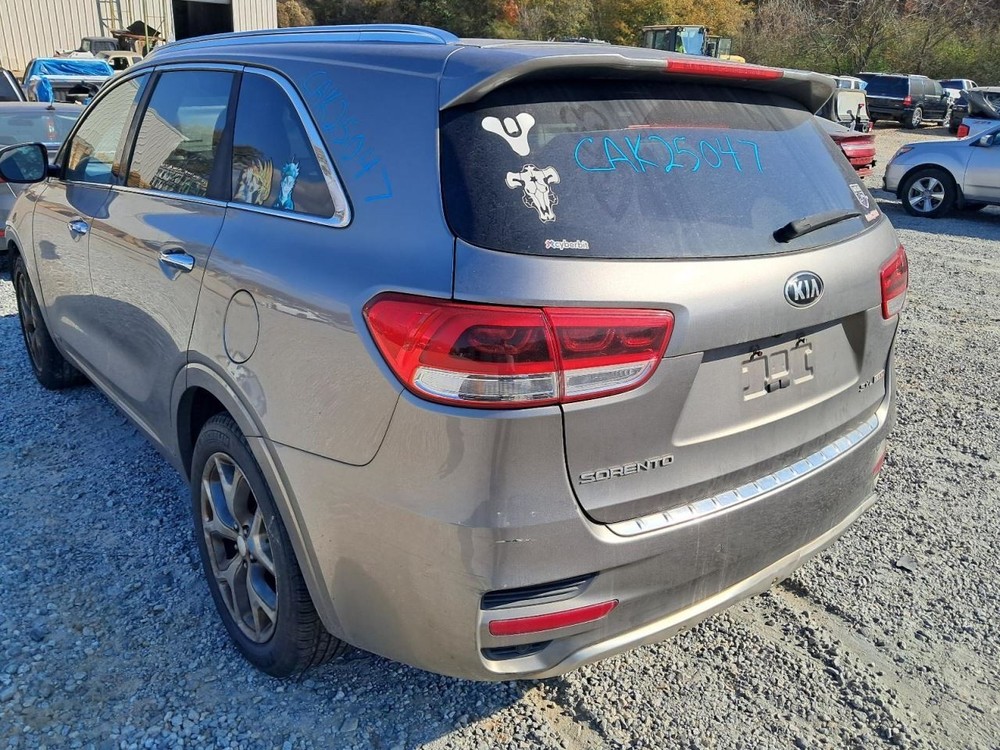 SORENTO 2016 Glove Box 4871033