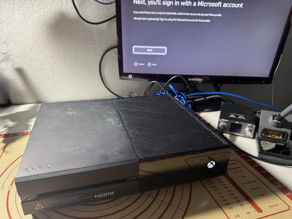 Microsoft Xbox One 1540 500GB Console Only