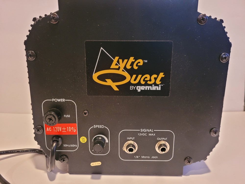 Lyte Quest Strobe Light w/ 17 Filters