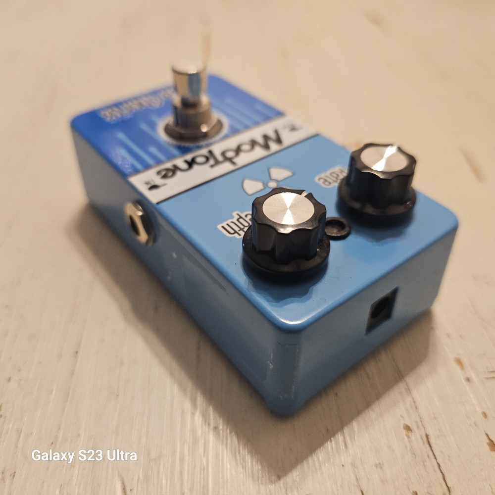 Mod Tone Aqua Chorus Ship World Wide