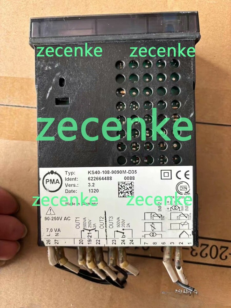 1PCS Used temperature controller KS40-108-9090M-D35 #5998 LY