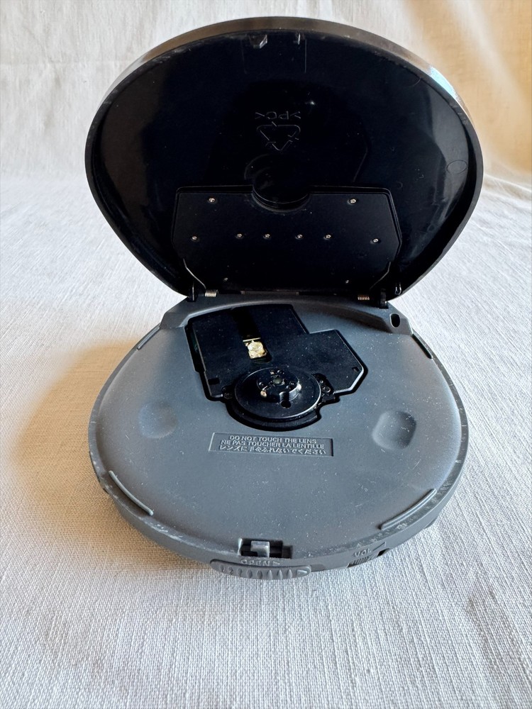 Untested Philips Expanium 500 Series Portable CD MP3 Player – Model EXP501 Retro