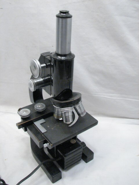 Bausch & Lomb American Optical Microscope +Case Oil 97X Objective Compound Stage