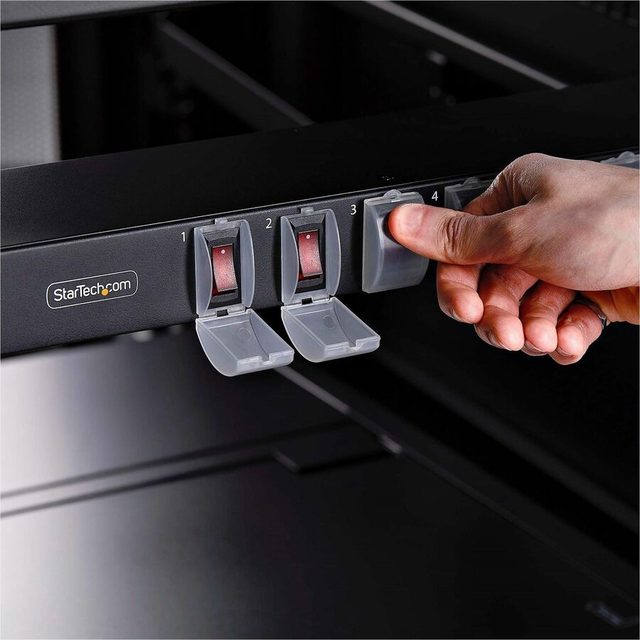 StarTech 8-Outlet Horizontal Rack Mount PDU (8ns8rackmountpdu)