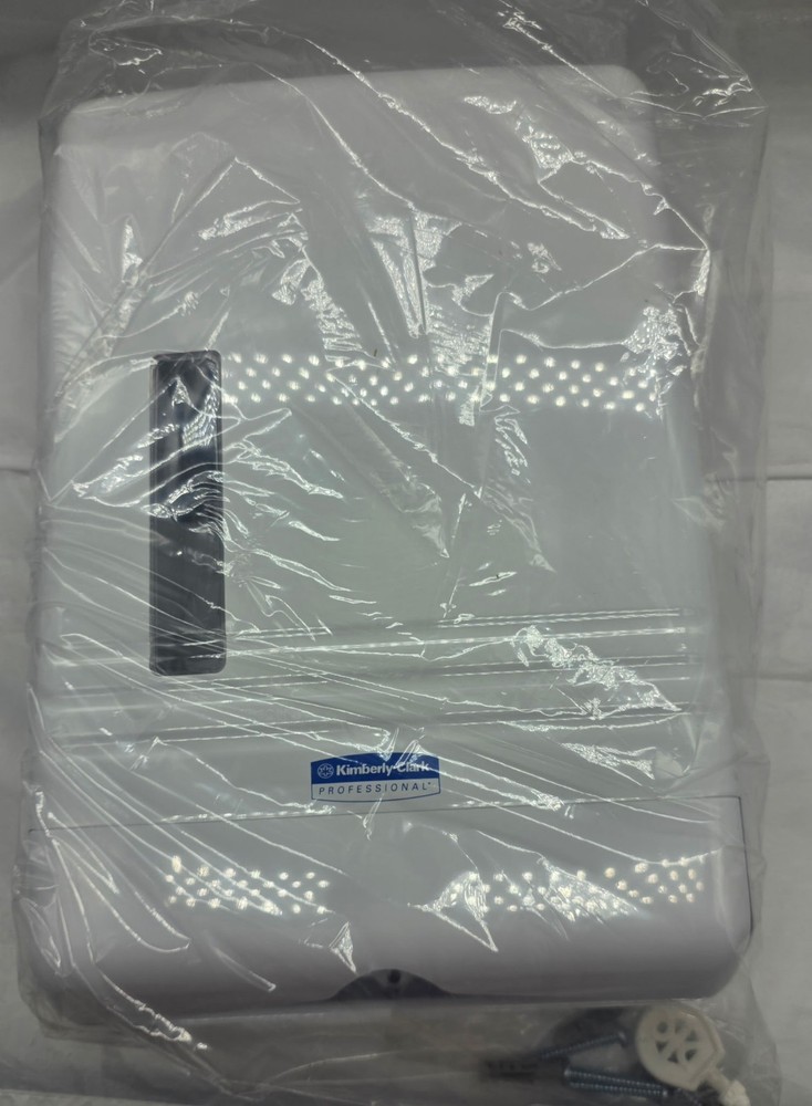 Kleenex Slimfold Multi-Fold Hand Towels Dispenser Starter Kit New