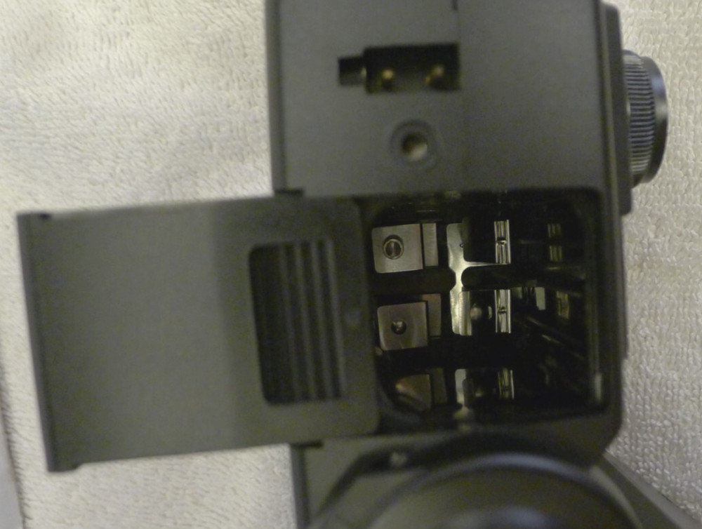 Vivitar 283 Auto Thyristor Electronic Shoe Mount Directional Flash - TESTED B