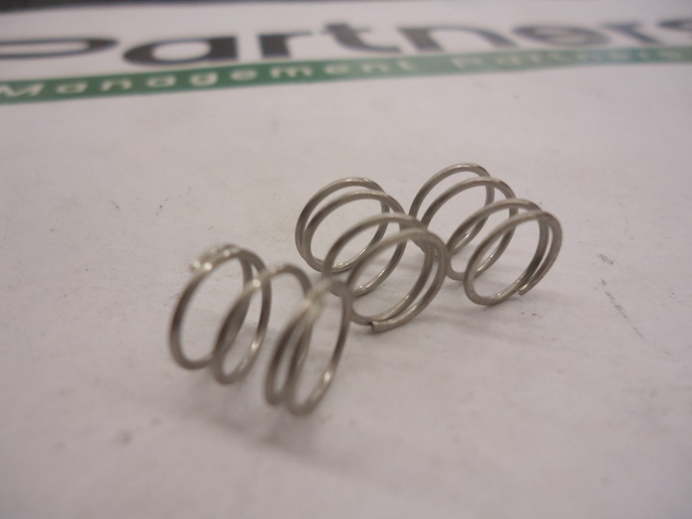LC 032EE 01S, Lee Spring Co., Spring, Compression, Brand New! (23 Pieces)
