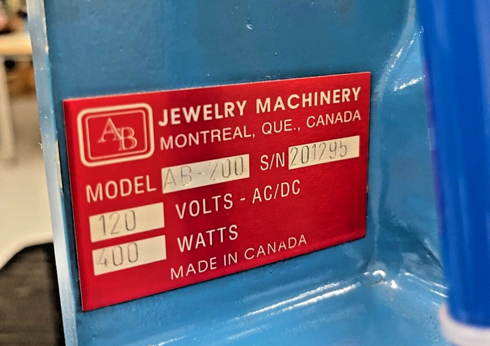 AB-300 PLASTIC INJECTION MACHINE, 120 VOLTS MADE IN CANADA