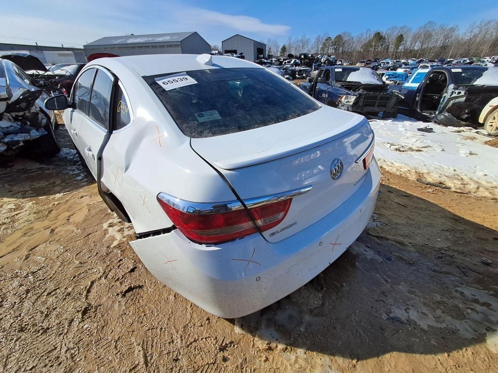2016 Buick Verano Used Display Screen OEM 594-01357 No Anti-Theft Code