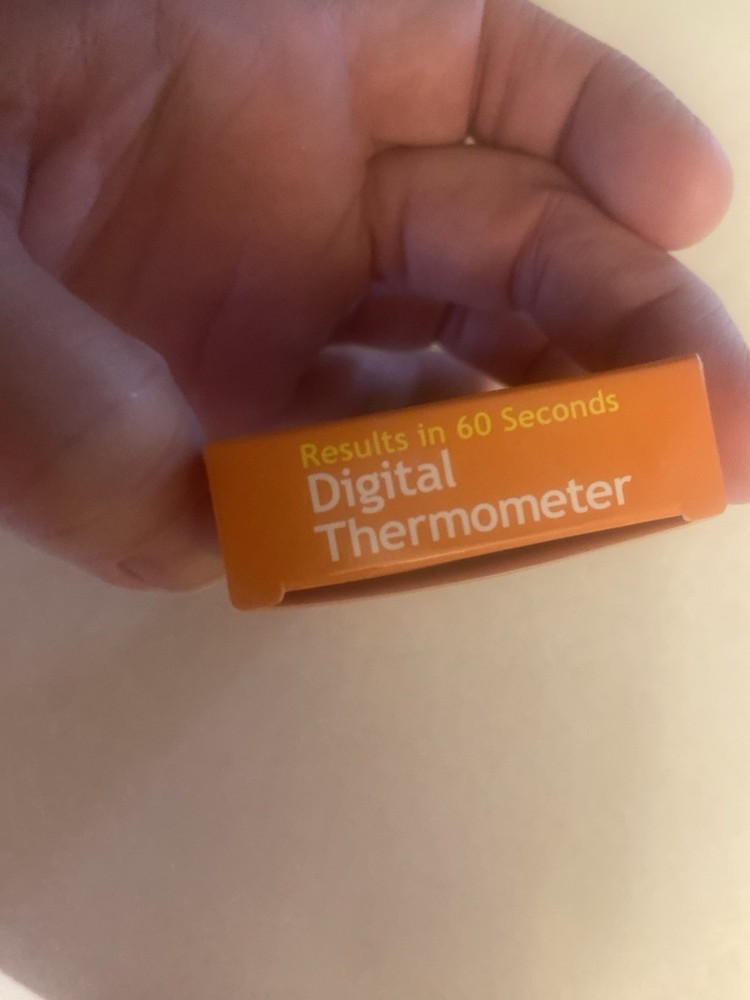 Rexall 8 Second Flex Tip Digital Thermometer Waterproof White with Case & Covers