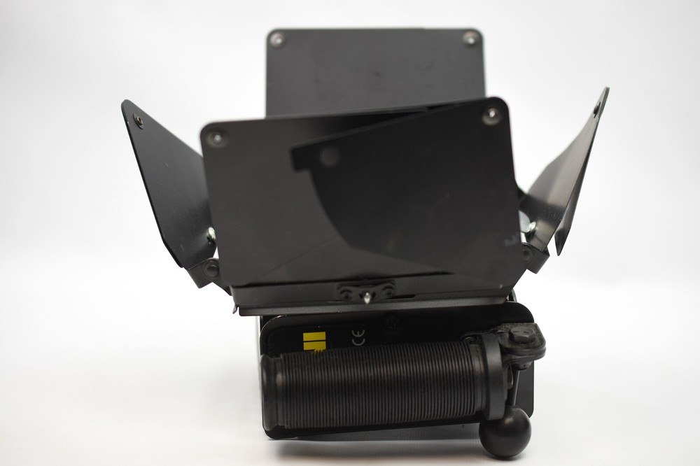 Lowel Omni Light 500 Watts w Barn Doors & Scrim