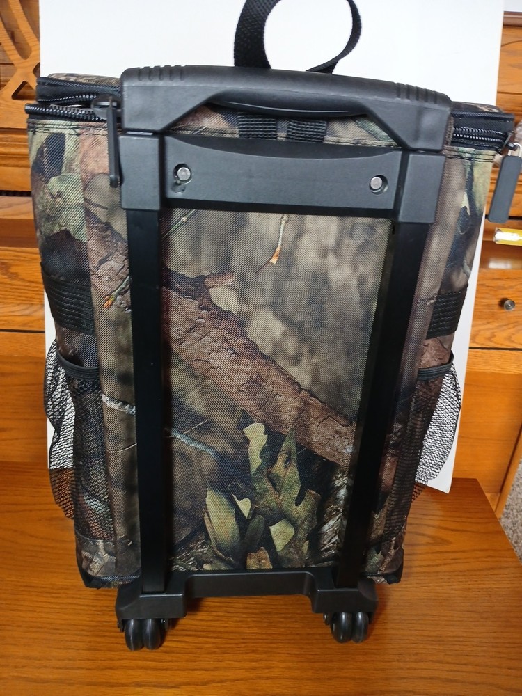 Mossy Oak Insulated Camo Rolling Cooler With Pull Handle Hunt Hike Fish Camp