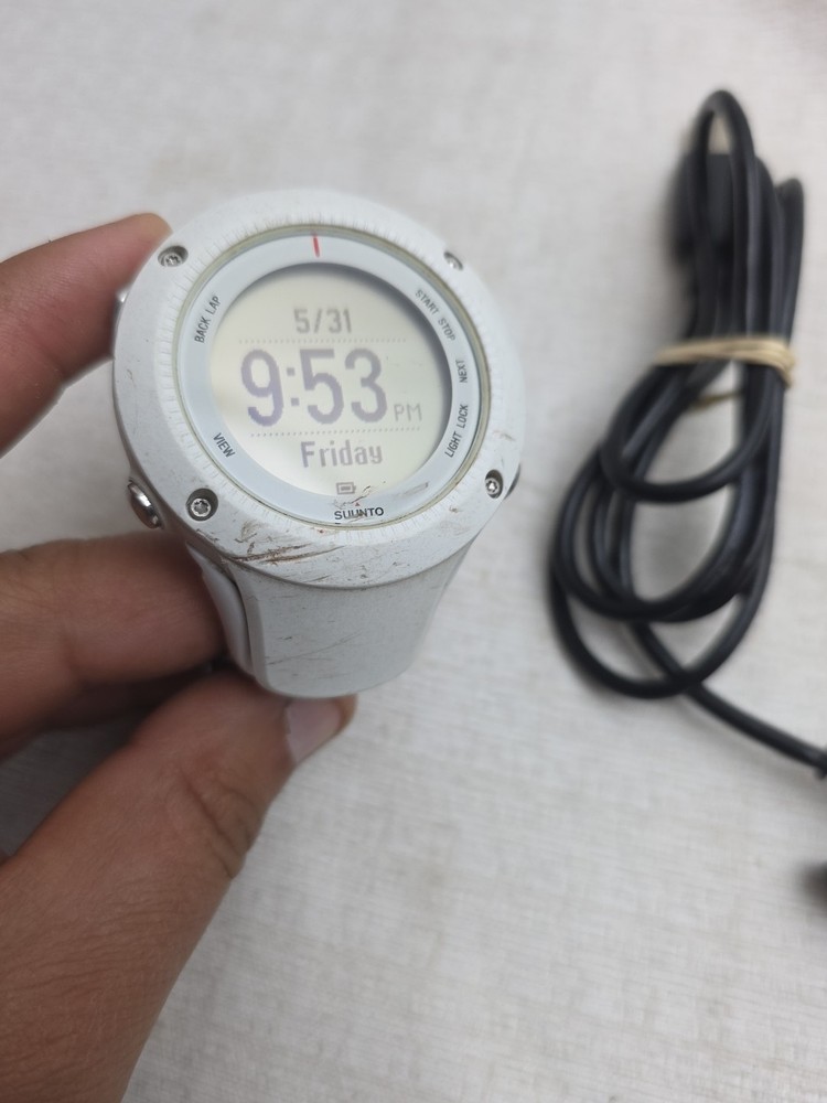 Suunto ambit 2 R white.